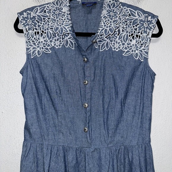 Pendleton Blue Chambray Floral Embroidered Dress Petite Womens Size 4P - Picture 2 of 6